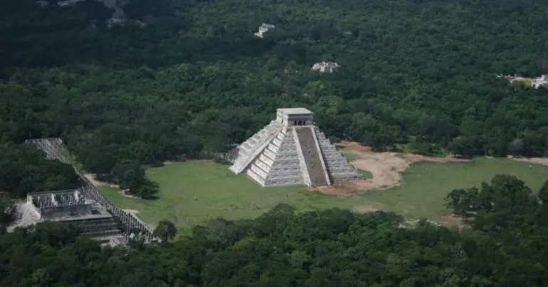 chichen itza hallazgo rqueologico