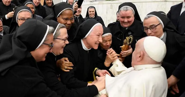 el papa nombra a una mujer como gobernadora del vaticano