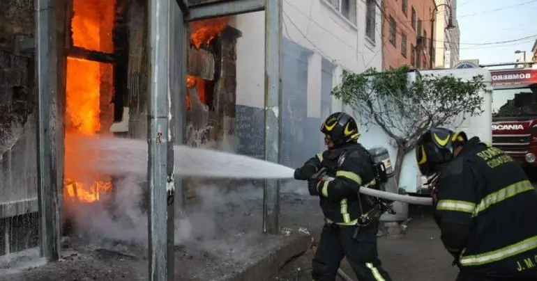 incendio edificio colonia centro