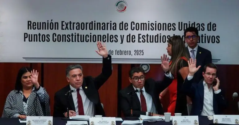 senado avala iniciativa nepotismo reeleccion