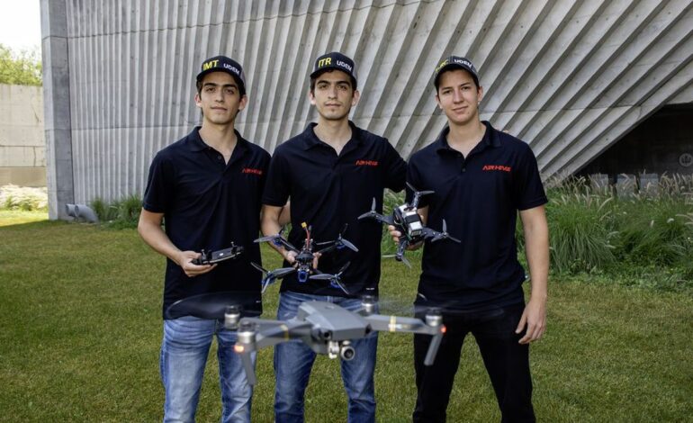DRONES 4