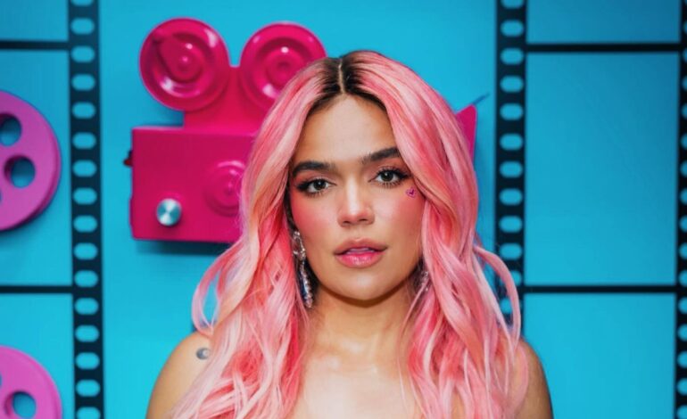 Karol G impacta siendo la portada de una importante revista