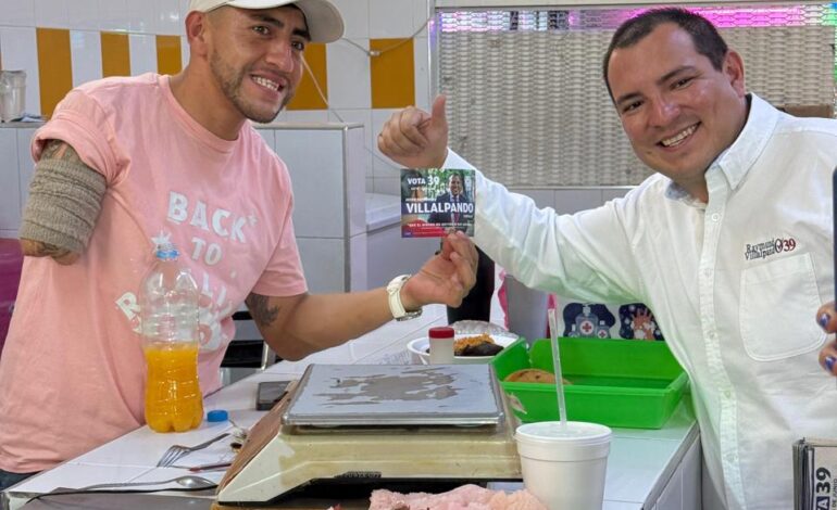 Raymundo Villalpando visita el Mercado Anahuac y comparte sus propuestas