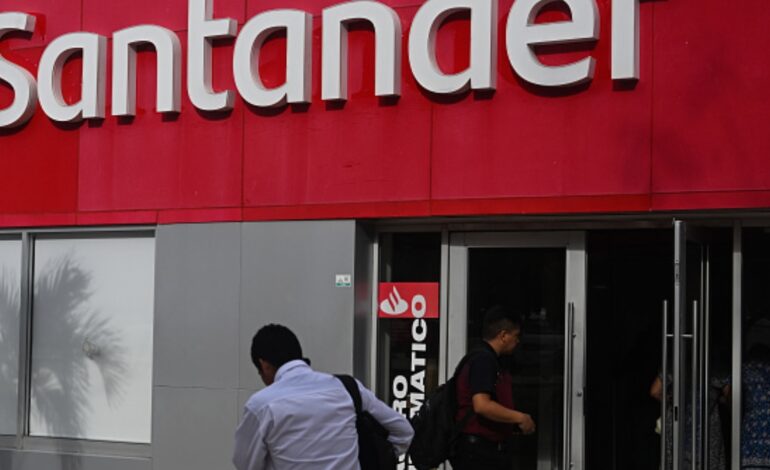 ¿Abren los bancos el 1 de mayo por Día del Trabajo?