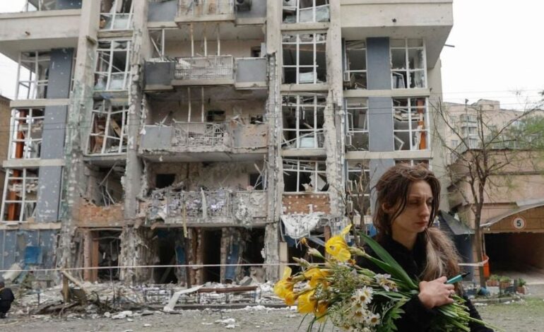 La paz no llega a Ucrania: Rusia lanza su mayor ataque aéreo; deja 12 muertos
