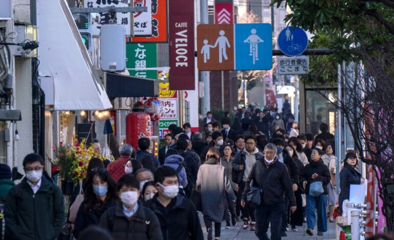 gente caminando calles japon 030302