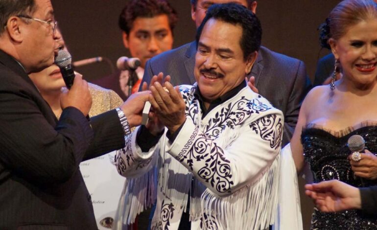 Lorenzo de Monteclaro no puede cantar en EE. UU. y cancela shows por problemas con visa