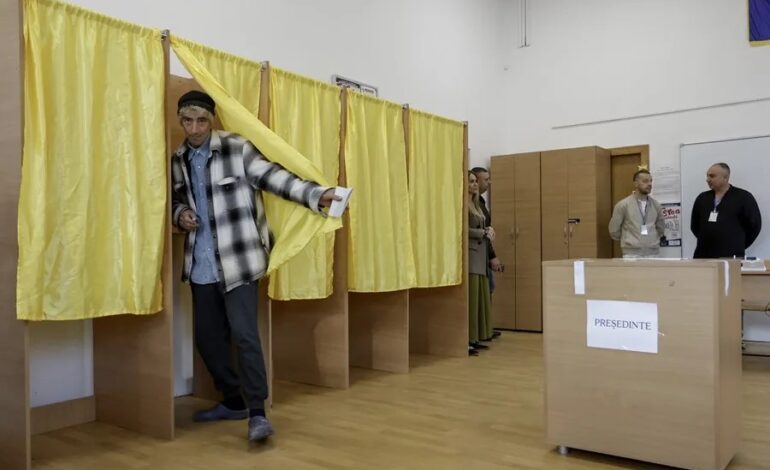 La repetición de las elecciones presidenciales de Rumanía transcurre sin incidentes