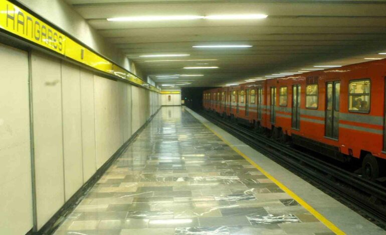 Metro cerrará tres estaciones cerca del AICM este viernes por bloqueos de la CNTE