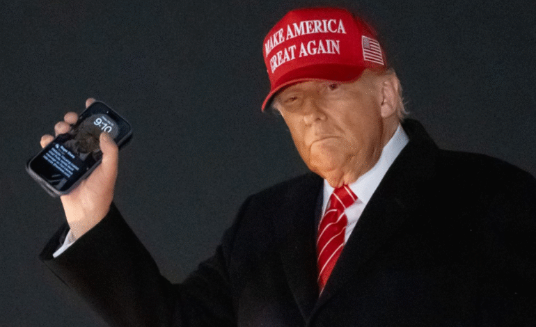 Donald Trump lanzará su propio celular dorado: esto se sabe del T1 Phone