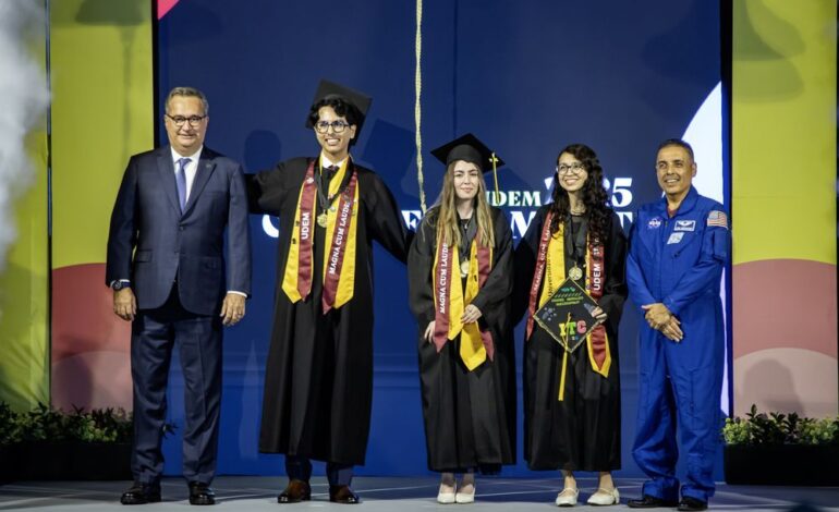 COMMENCEMENT UDEM PR 2025 15
