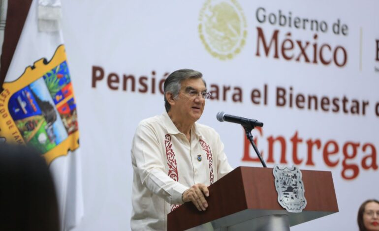 Encabeza Americo entrega de tarjetas de Pension para el Bienestar a Personas con Discapacidad