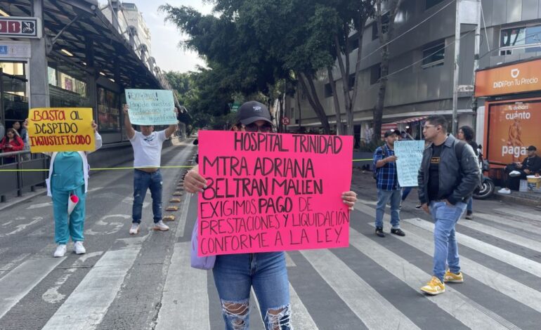 “Nos dejaron sin trabajo y sin justicia”, dicen en protesta enfermeras y trabajadores del Sanatorio Trinidad