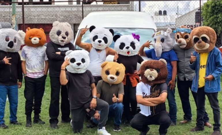 Asaltan al grupo musical veracruzano «Los Cumbiosos» en carretera en Puebla; les robaron todos sus instrumentos