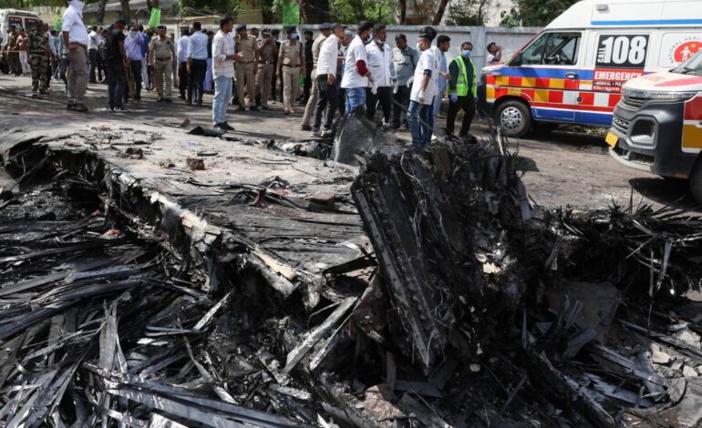 Encuentran 204 cadáveres tras estrellarse avión de Air India con destino a Londres