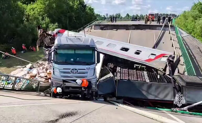 Colapso de puentes en Rusia fueron provocados por explosiones; autoridades investigan posible “acto terrorista”