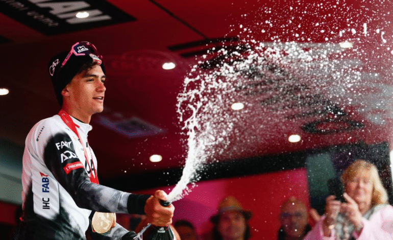 Isaac del Toro gana la cuarta etapa y se convierte en el nuevo líder del Tour de Austria 2025