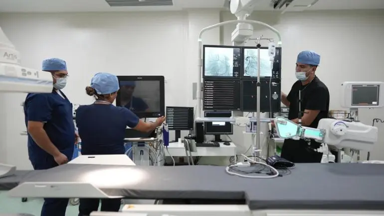 inaugura sheinbaum hospital hemodinamia bcs