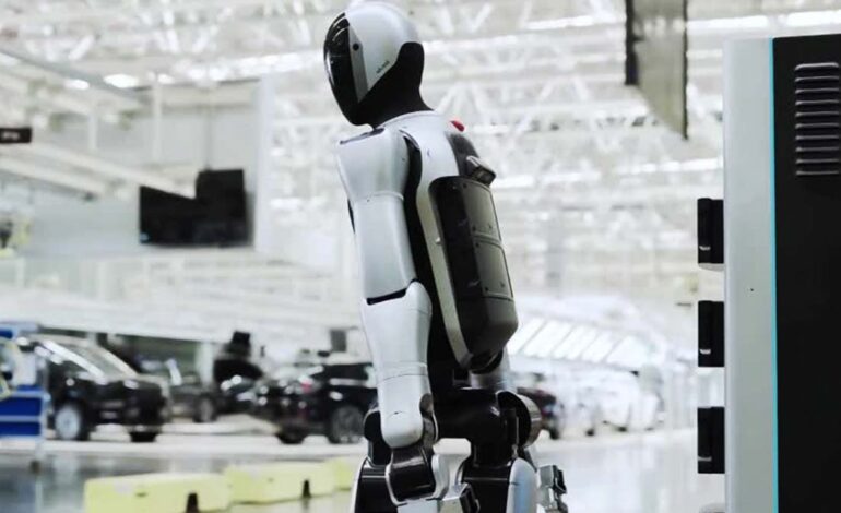 Presentan al primer robot humanoide que cambia sus propias baterías