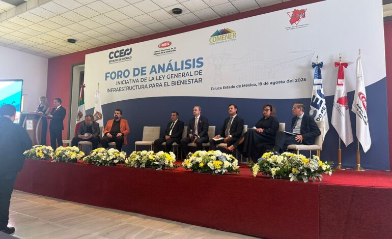 Óscar Mora lidera voz empresarial en el Foro de Análisis