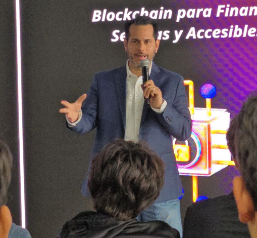 SLM y Criptolat llevan su visión al Fintech Summit Americas 2025 de la mano de Gonzalo Araújo C