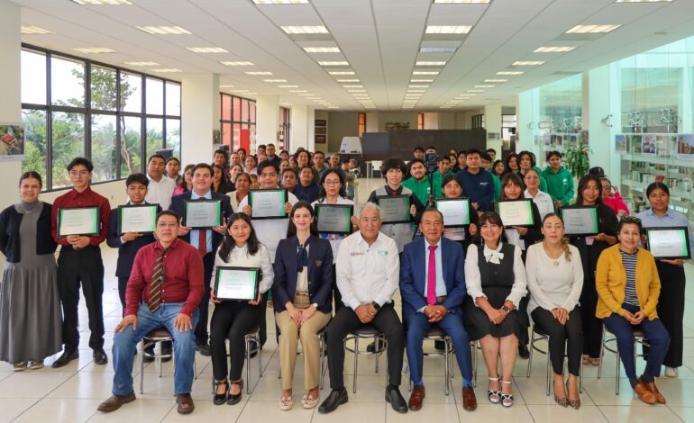 Iberdrola Mxico entreg 11 becas Impulso STEM a estudiantes de la UTVCO 1