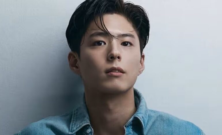 Park Bo-gum ya está en México para ofrecer hoy 17 de septiembre su show en Arena Monterrey, y el día 19 en Auditorio Nacional de la CDMX