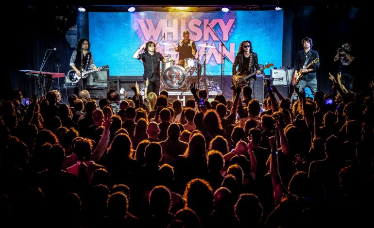 Whisky Caravan Foto Live