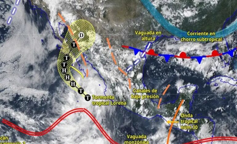 Lorena podría intensificarse a huracán; ocasionarán lluvias muy fuertes