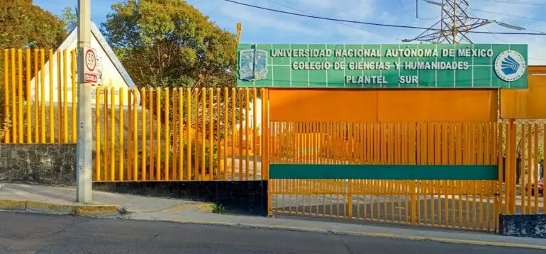 desalojo cch sur agresion alumno se avienta