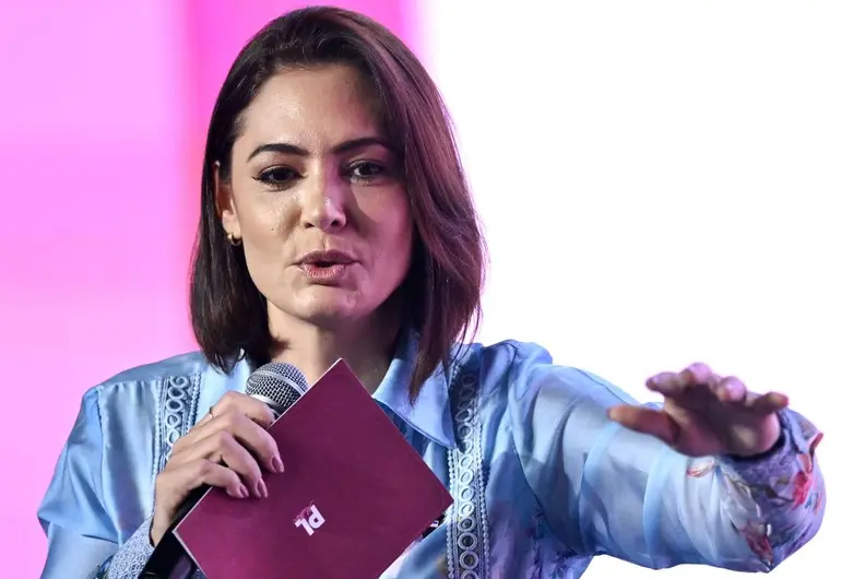 Michelle Bolsonaro: Si Dios me confía esa misión, sería candidata a la presidencia de Brasil