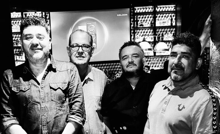 La banda Caos regresa a los escenarios de todo el país en el marco de la gira “Súbete a mi Troka Tur