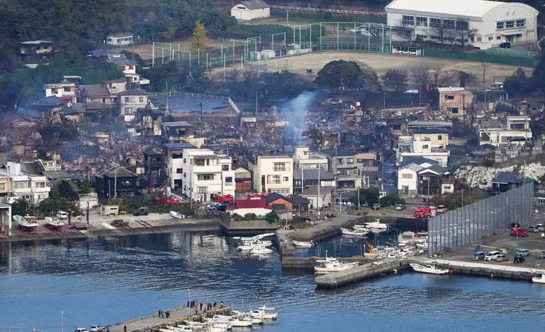 Enorme incendio en Japón deja un muerto y más de 170 casas dañadas