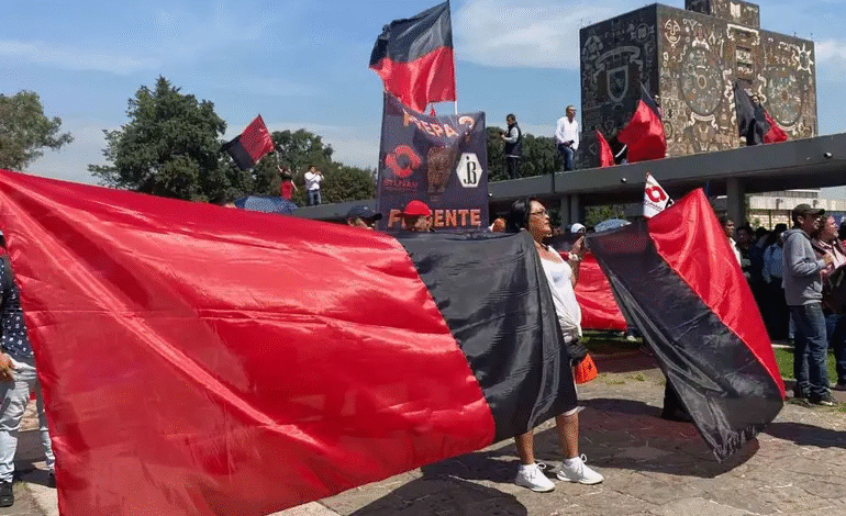 7504aeab 11fe 4215 bd12 9622e27c5cdc