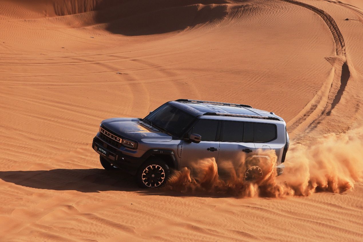 Explorar el desierto y disfrutar del confort, JETOUR G700 redefine la experiencia premium todoterreno