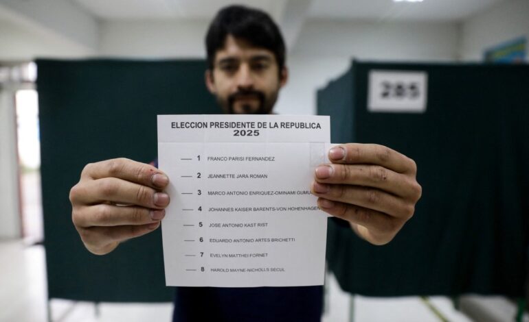 Chile elige presidente en una jornada con ocho candidatos y posible segunda vuelta