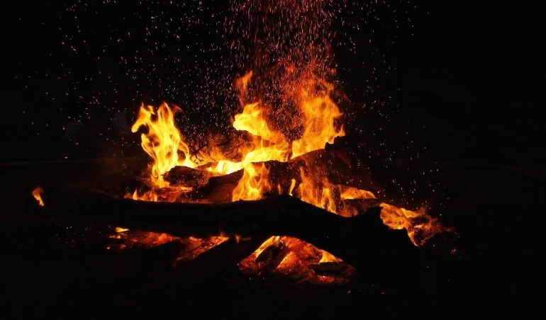 Los humanos aprendieron a hacer fuego 350 mil años antes de lo que se creía, revela investigación