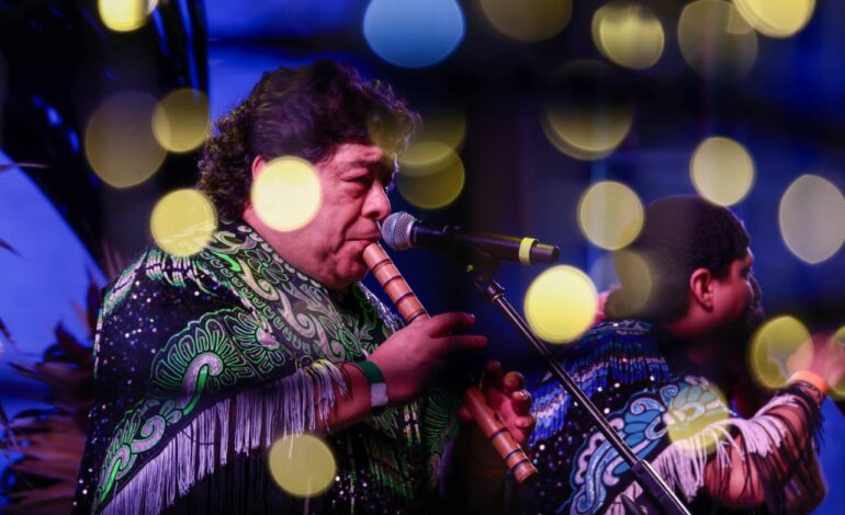 Askis en el Zócalo: así bailaron y cantaron 60 mil personas