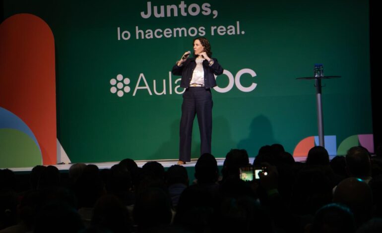 Marisa Lazo compartió en Aula SOC que el liderazgo genuino y formar equipos sólidos son esenciales al emprender