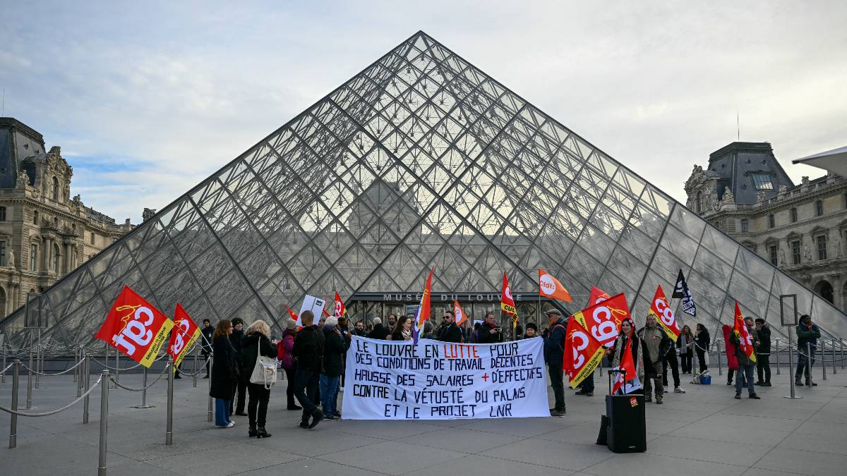 Louvre no abre sus puertas: huelga obliga al cierre del museo más visitado del mundo