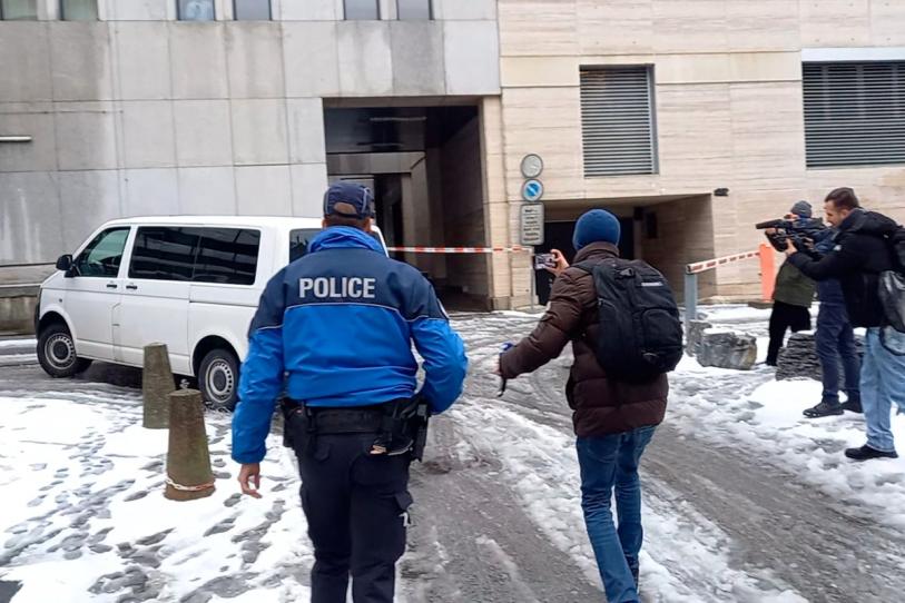 Detenido copropietario de bar que se incendió en Suiza; fue puesto en prisión preventiva