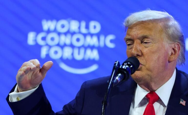 Trump: No usaremos la fuerza para tomar Groenlandia, pero la queremos de nuestra propiedad