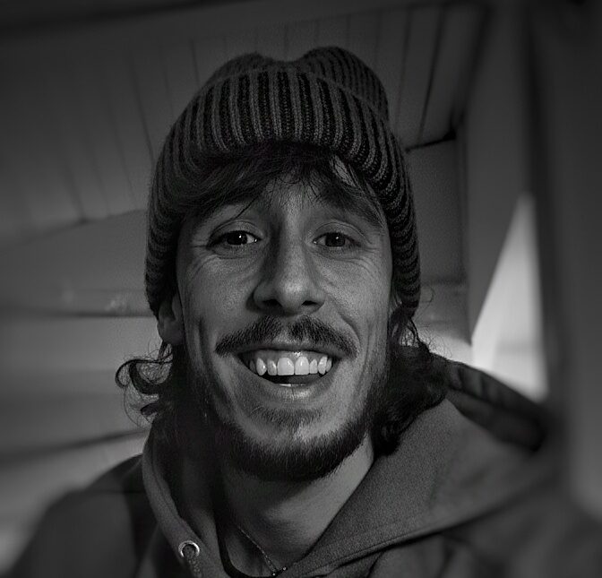 Javi Robles refuerza su vínculo con México con el lanzamiento de “Después puede que sea tarde”