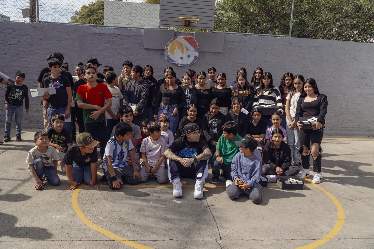 JUNIOR H 2026 MINISTERIOS DE AMOR FOTO2