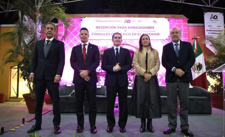 Nuevo Leon fortalece su proyeccion internacional en recepcion con embajadores y Consules de Mexico