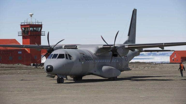 Semar repatria cuerpos de mexicanos fallecidos en accidente aéreo en Galveston