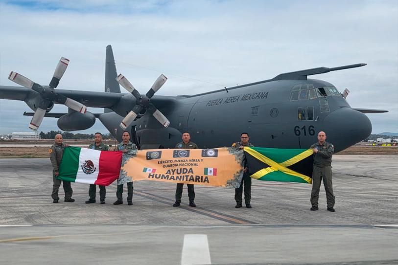Defensa traslada 38.8 toneladas de ayuda humanitaria a Jamaica