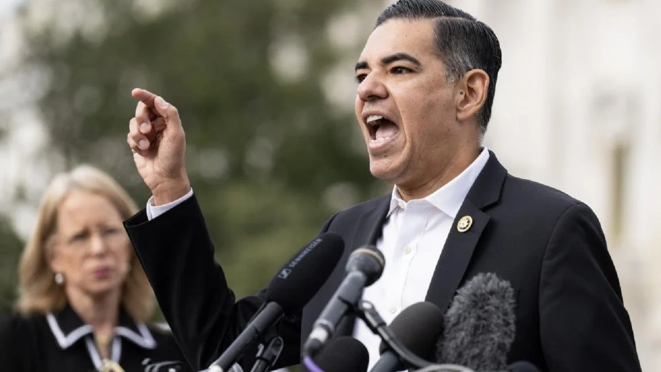 Archivos Epstein: demócratas exigen que Trump declare ante el congreso sobre lazos con el pederasta