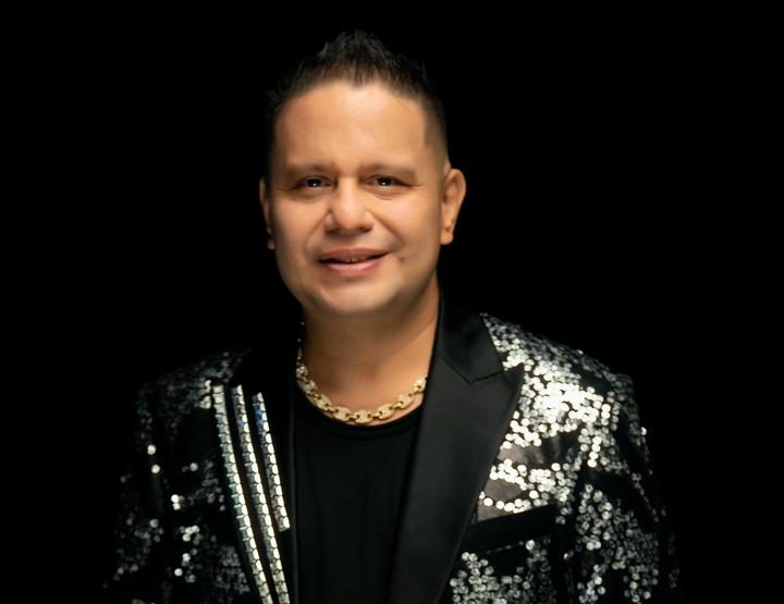 El romántico de la salsa, Álvaro Granobles, impulsa nuevos lanzamientos en México