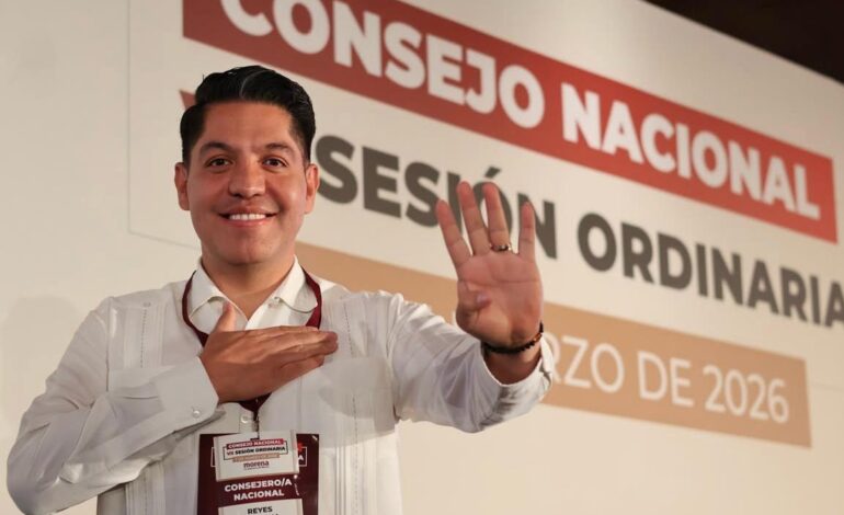 Dona senador Emmanuel Reyes un mes de su salario en apoyo al pueblo de Cuba*